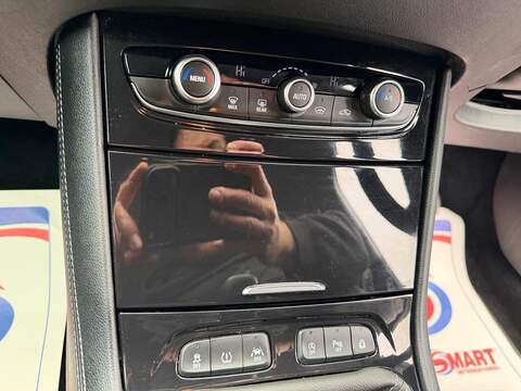 Vauxhall Grandland X 1.6 Turbo D BlueInjection Sport Nav Euro 6 (s/s) 5dr - U121