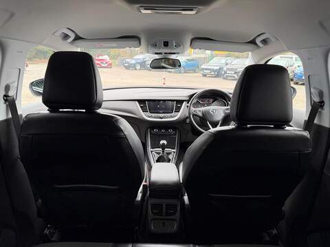 Vauxhall Grandland X 1.6 Turbo D BlueInjection Sport Nav Euro 6 (s/s) 5dr - U121
