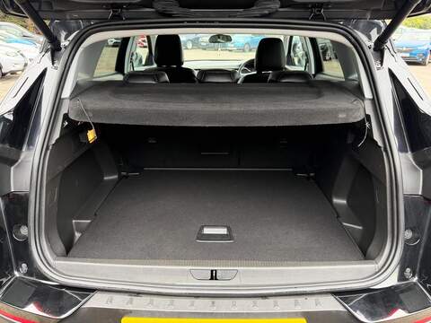 Vauxhall Grandland X 1.6 Turbo D BlueInjection Sport Nav Euro 6 (s/s) 5dr - U121