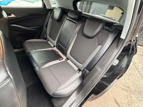 Vauxhall Grandland X 1.6 Turbo D BlueInjection Sport Nav Euro 6 (s/s) 5dr - U121