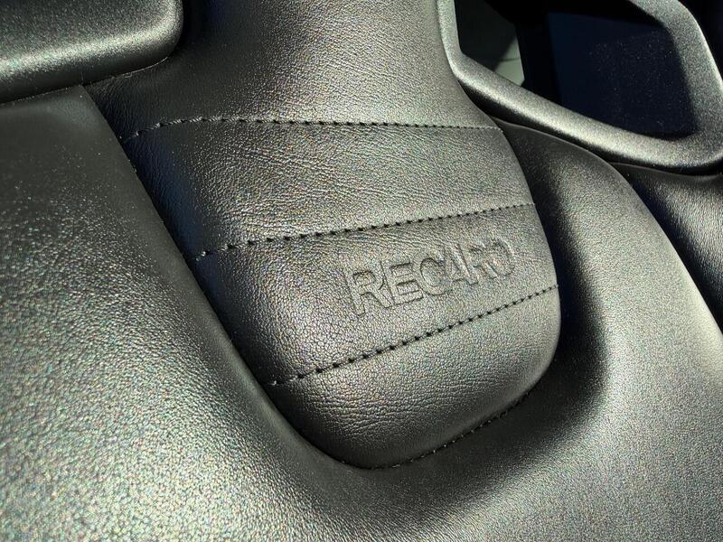 Vauxhall ADAM 1.4i Turbo S Euro 6 (s/s) 3dr - U128