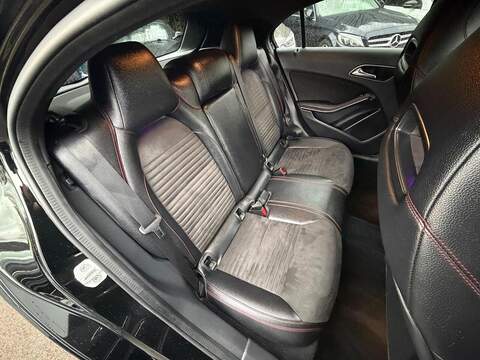 Mercedes-Benz A Class A Class 1.5 A180d AMG Line (Premium) 7G-DCT Euro 6 (s/s) 5dr - U13