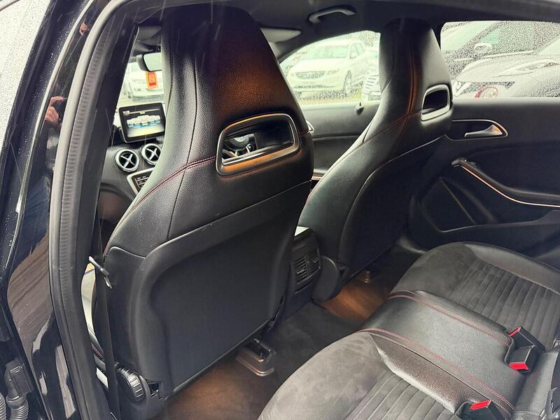 Mercedes-Benz A Class A Class 1.5 A180d AMG Line (Premium) 7G-DCT Euro 6 (s/s) 5dr - U13