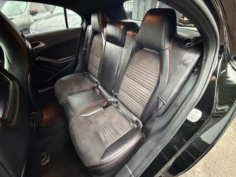 Mercedes-Benz A Class A Class 1.5 A180d AMG Line (Premium) 7G-DCT Euro 6 (s/s) 5dr - U13