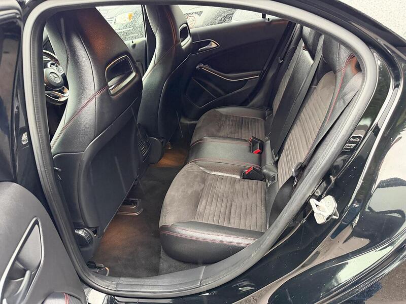 Mercedes-Benz A Class A Class 1.5 A180d AMG Line (Premium) 7G-DCT Euro 6 (s/s) 5dr - U13