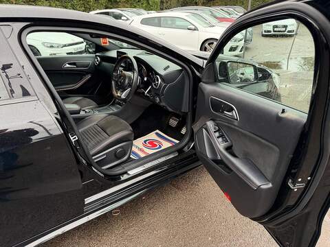Mercedes-Benz A Class A Class 1.5 A180d AMG Line (Premium) 7G-DCT Euro 6 (s/s) 5dr - U13
