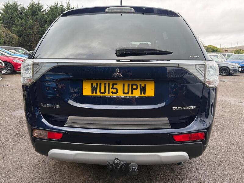 Mitsubishi Outlander 2.2 DI-D GX4 Auto 4WD Euro 5 (s/s) 5dr - U131