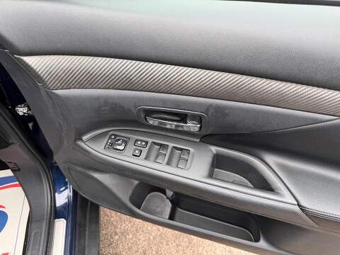 Mitsubishi Outlander 2.2 DI-D GX4 Auto 4WD Euro 5 (s/s) 5dr - U131