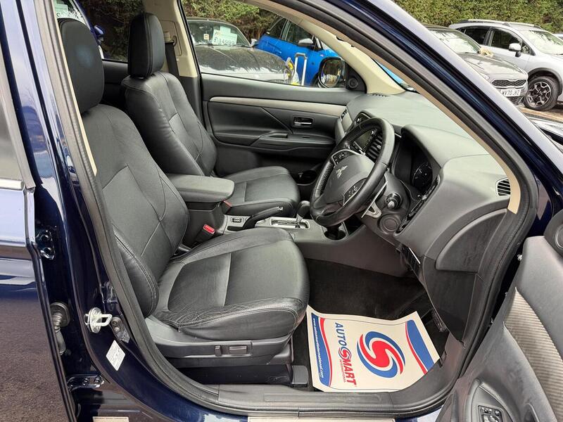 Mitsubishi Outlander 2.2 DI-D GX4 Auto 4WD Euro 5 (s/s) 5dr - U131