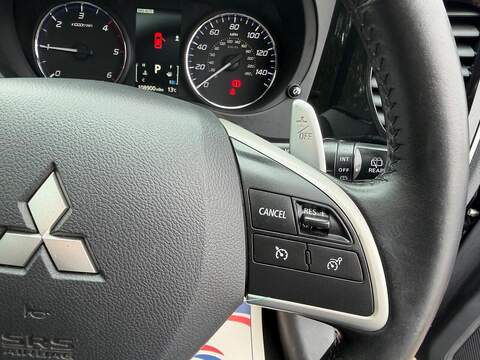 Mitsubishi Outlander 2.2 DI-D GX4 Auto 4WD Euro 5 (s/s) 5dr - U131