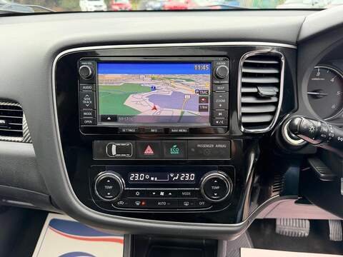 Mitsubishi Outlander 2.2 DI-D GX4 Auto 4WD Euro 5 (s/s) 5dr - U131