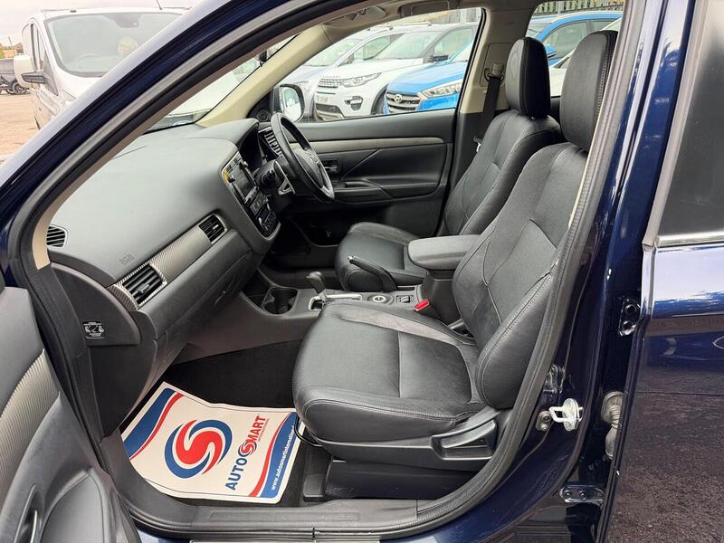 Mitsubishi Outlander 2.2 DI-D GX4 Auto 4WD Euro 5 (s/s) 5dr - U131