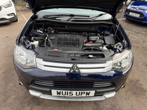 Mitsubishi Outlander 2.2 DI-D GX4 Auto 4WD Euro 5 (s/s) 5dr - U131
