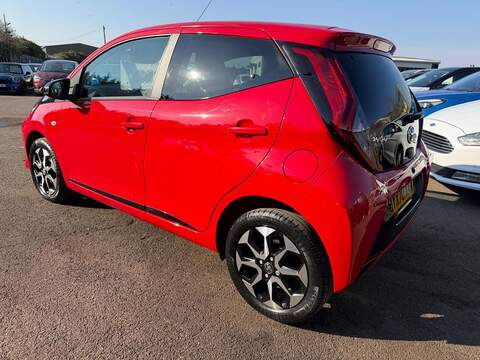 Toyota AYGO 1.0 VVT-i x-trend Euro 6 5dr (Safety Sense) - U137