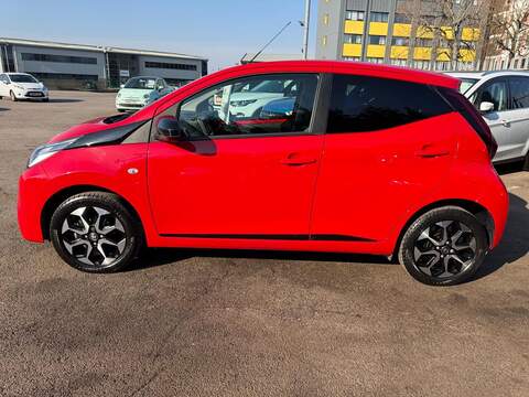 Toyota AYGO 1.0 VVT-i x-trend Euro 6 5dr (Safety Sense) - U137