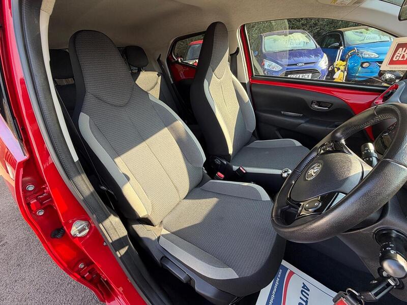 Toyota AYGO 1.0 VVT-i x-trend Euro 6 5dr (Safety Sense) - U137