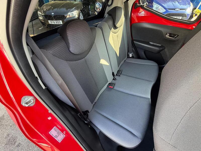 Toyota AYGO 1.0 VVT-i x-trend Euro 6 5dr (Safety Sense) - U137