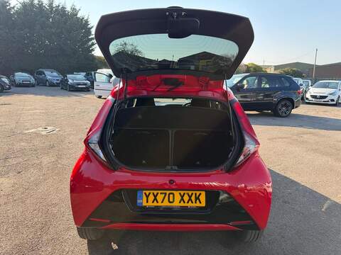 Toyota AYGO 1.0 VVT-i x-trend Euro 6 5dr (Safety Sense) - U137