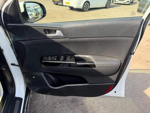 Kia Sportage 1.6 CRDi 4 Euro 6 (s/s) 5dr - U141