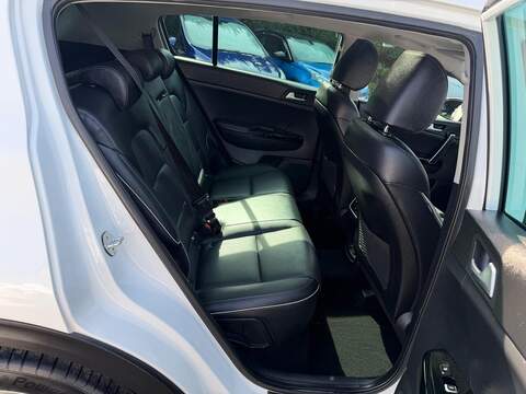 Kia Sportage 1.6 CRDi 4 Euro 6 (s/s) 5dr - U141