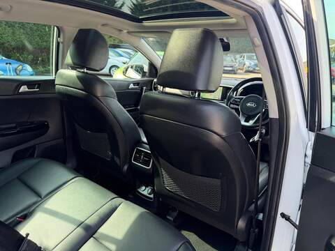 Kia Sportage 1.6 CRDi 4 Euro 6 (s/s) 5dr - U141
