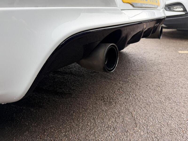 Vauxhall Corsa Corsa VXR Hatchback 1 Manual Petrol - U142