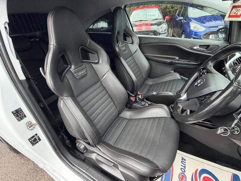 Vauxhall Corsa Corsa VXR Hatchback 1 Manual Petrol - U142