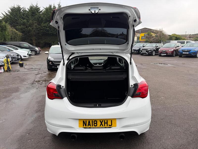 Vauxhall Corsa Corsa VXR Hatchback 1 Manual Petrol - U142