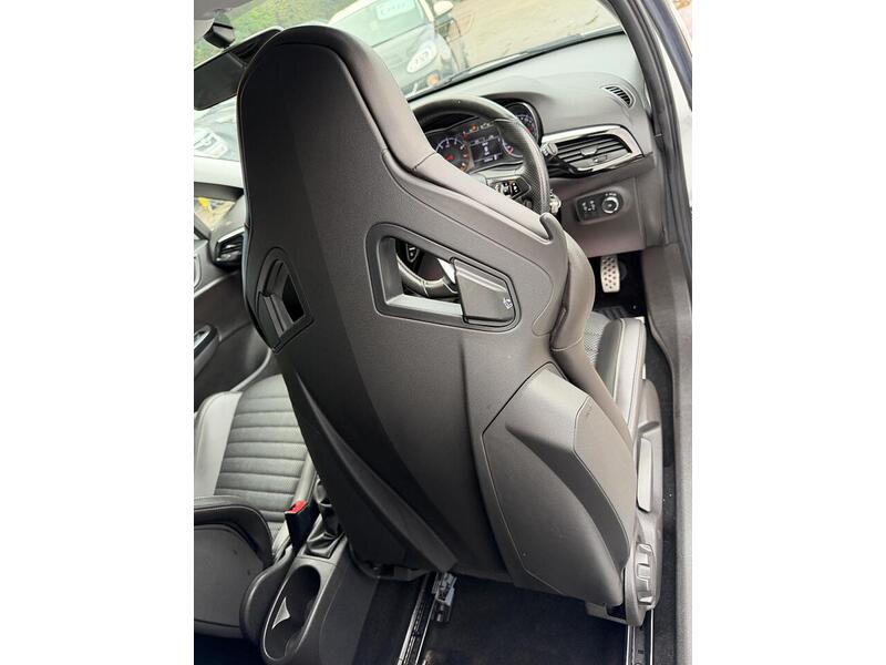 Vauxhall Corsa Corsa VXR Hatchback 1 Manual Petrol - U142