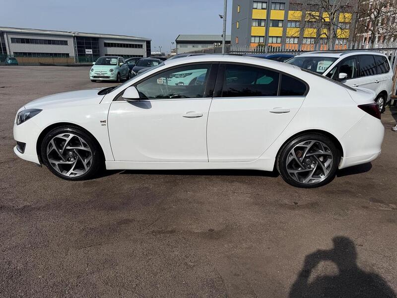 Vauxhall Insignia 2.0 CDTi SRi VX Line Nav Auto Euro 5 5dr - U143