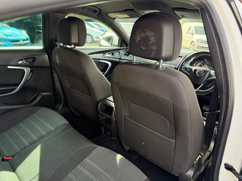 Vauxhall Insignia 2.0 CDTi SRi VX Line Nav Auto Euro 5 5dr - U143