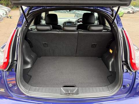 Nissan Juke 1.6 Tekna XTRON Euro 6 5dr - U158