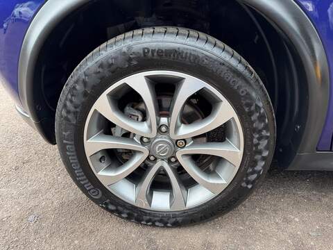 Nissan Juke 1.6 Tekna XTRON Euro 6 5dr - U158