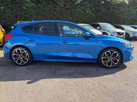 Ford Focus 1.0T EcoBoost ST-Line X Euro 6 (s/s) 5dr - U159