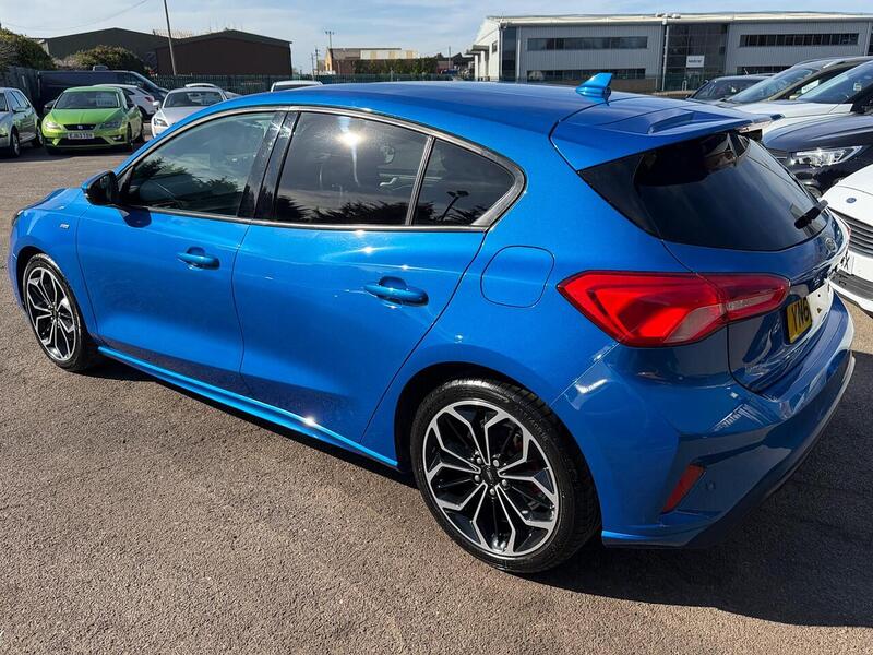 Ford Focus 1.0T EcoBoost ST-Line X Euro 6 (s/s) 5dr - U159