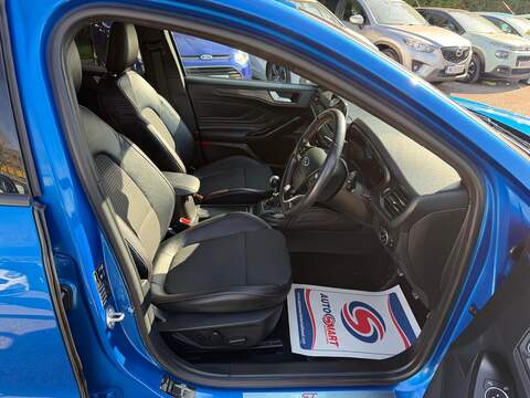 Ford Focus 1.0T EcoBoost ST-Line X Euro 6 (s/s) 5dr - U159
