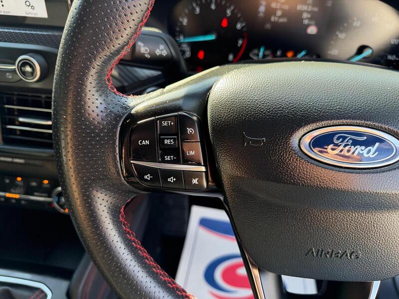 Ford Focus 1.0T EcoBoost ST-Line X Euro 6 (s/s) 5dr - U159