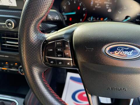 Ford Focus 1.0T EcoBoost ST-Line X Euro 6 (s/s) 5dr - U159