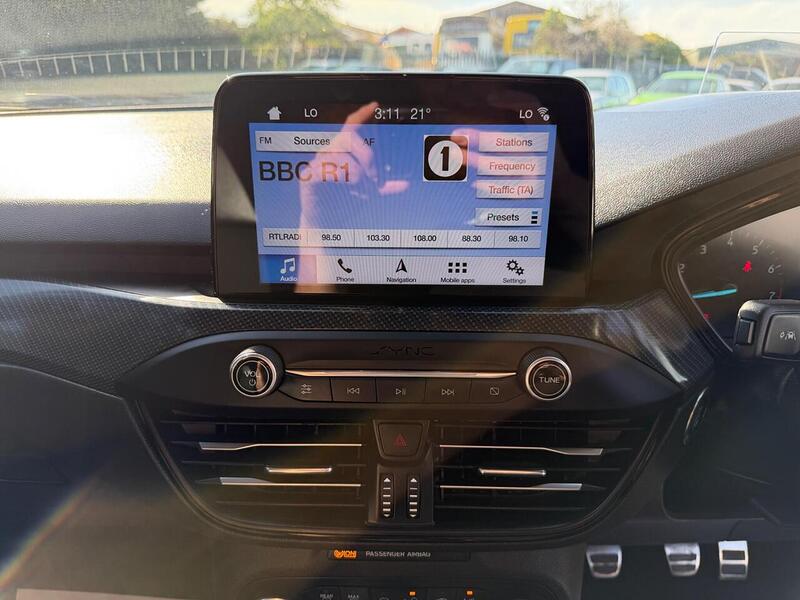 Ford Focus 1.0T EcoBoost ST-Line X Euro 6 (s/s) 5dr - U159