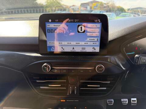 Ford Focus 1.0T EcoBoost ST-Line X Euro 6 (s/s) 5dr - U159