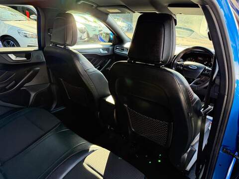 Ford Focus 1.0T EcoBoost ST-Line X Euro 6 (s/s) 5dr - U159