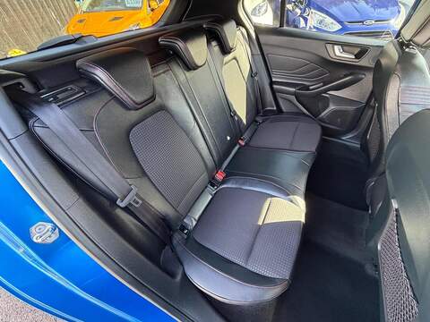 Ford Focus 1.0T EcoBoost ST-Line X Euro 6 (s/s) 5dr - U159