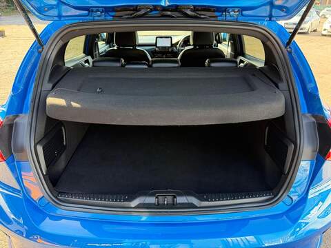 Ford Focus 1.0T EcoBoost ST-Line X Euro 6 (s/s) 5dr - U159