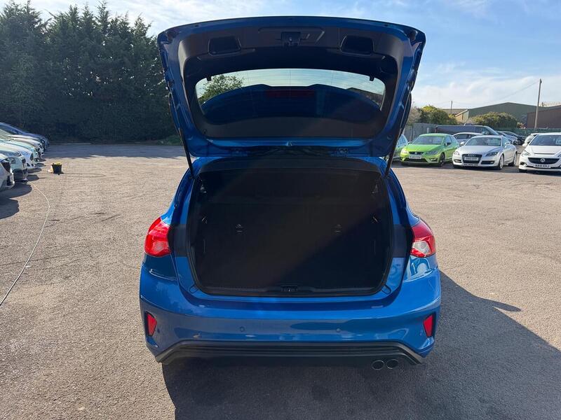 Ford Focus 1.0T EcoBoost ST-Line X Euro 6 (s/s) 5dr - U159