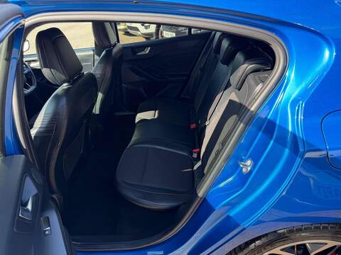 Ford Focus 1.0T EcoBoost ST-Line X Euro 6 (s/s) 5dr - U159