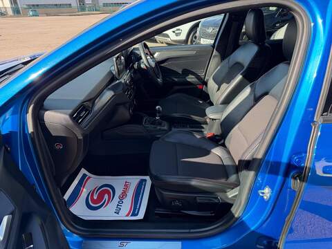 Ford Focus 1.0T EcoBoost ST-Line X Euro 6 (s/s) 5dr - U159