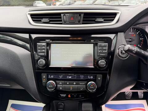 Nissan Qashqai 1.5 dCi Acenta Premium 2WD Euro 5 (s/s) 5dr - U161