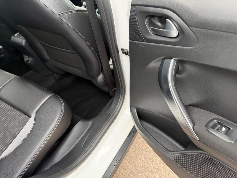 Peugeot 2008 1.6 e-HDi Allure EGC Euro 5 (s/s) 5dr - U165