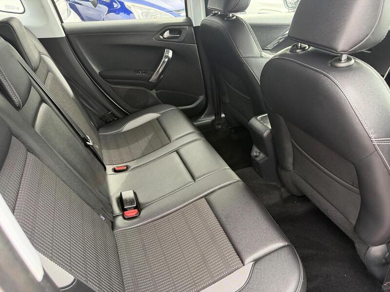 Peugeot 2008 1.6 e-HDi Allure EGC Euro 5 (s/s) 5dr - U165