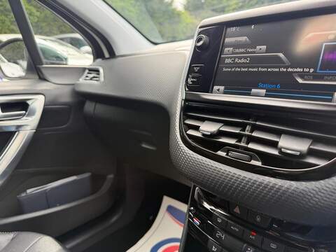 Peugeot 2008 1.6 e-HDi Allure EGC Euro 5 (s/s) 5dr - U165